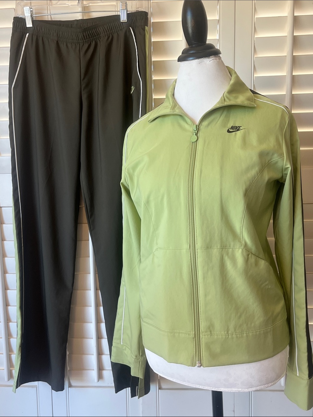 Vintage Y2K Nike Track Suit Set | Small | Apple Green Chocolate Brown 🍏🤎